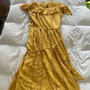 A cute spring dress from Zara!